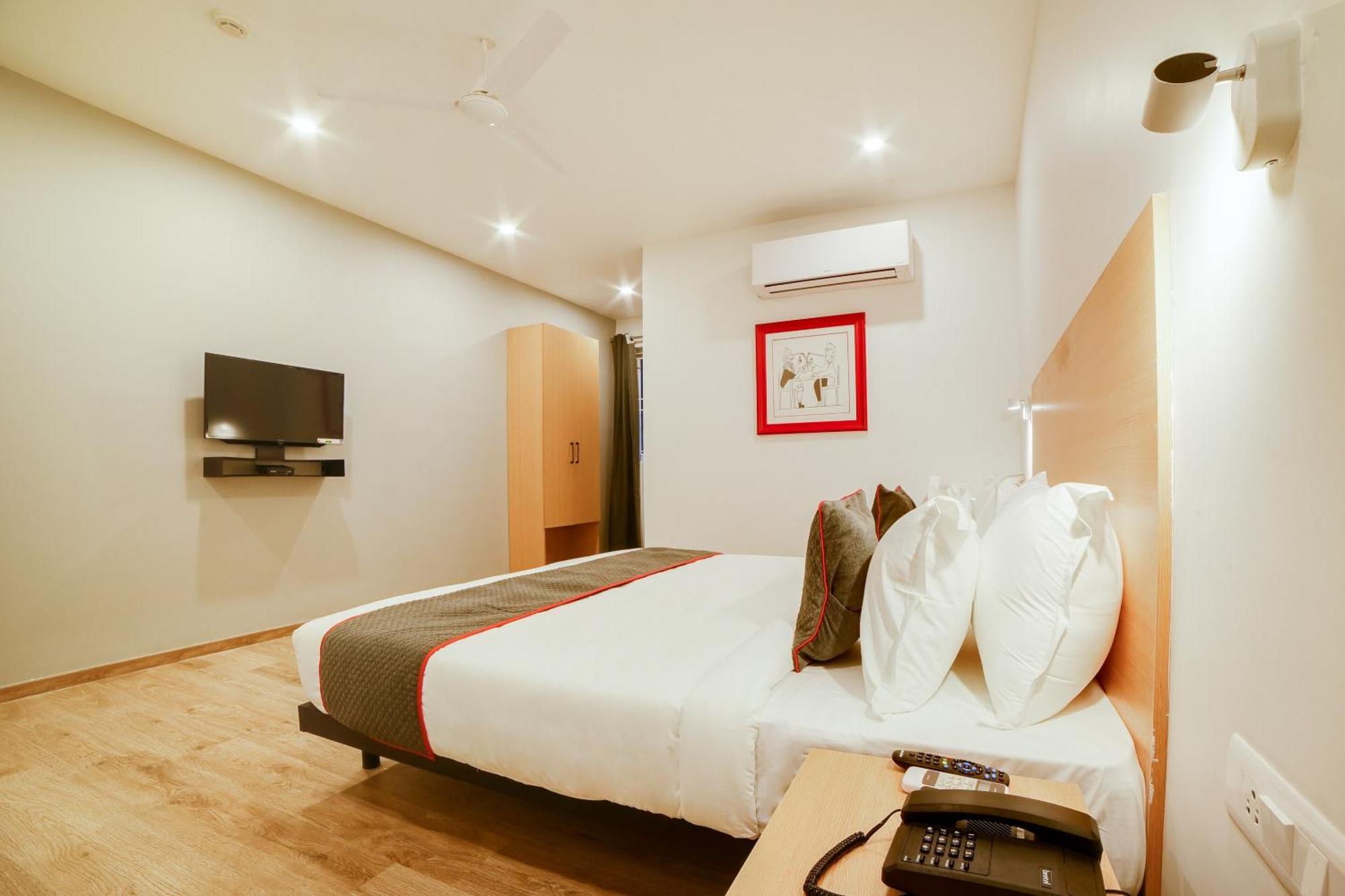 Super Townhouse Hosur Main Road Bommanahalli Near Gopalan Innovation Mall Bengaluru Zewnętrze zdjęcie