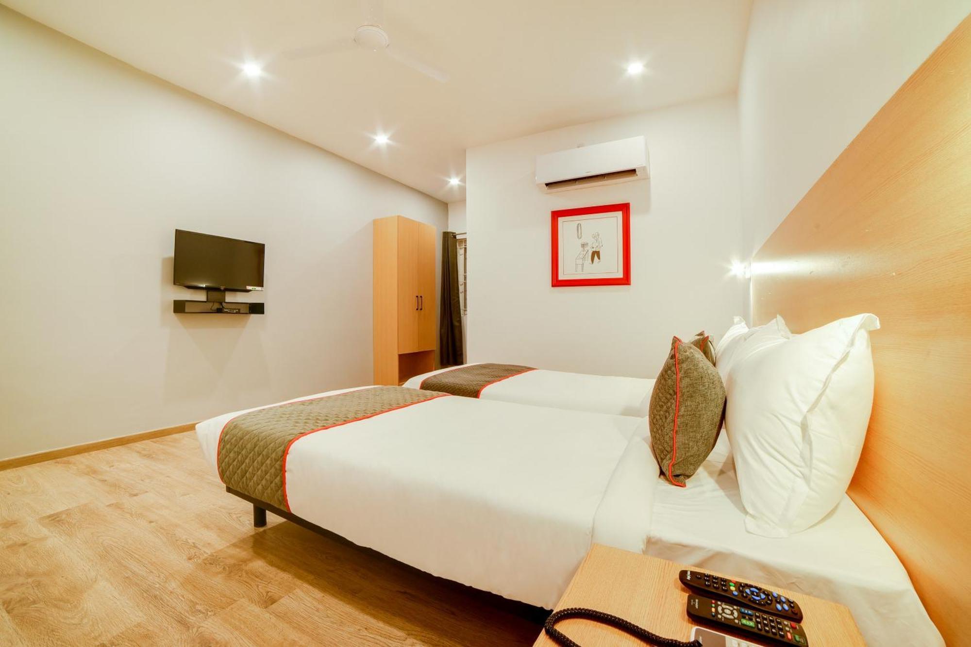 Super Townhouse Hosur Main Road Bommanahalli Near Gopalan Innovation Mall Bengaluru Zewnętrze zdjęcie