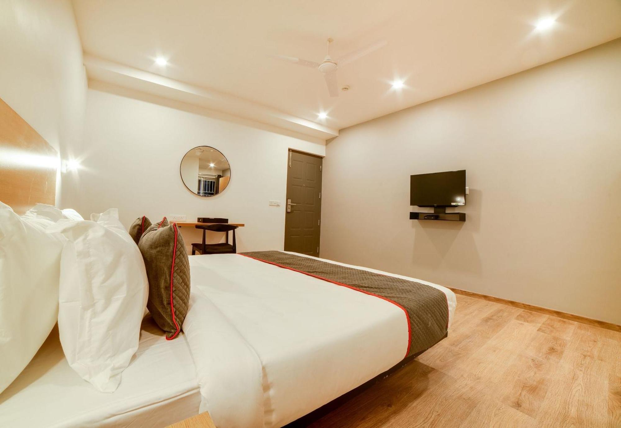 Super Townhouse Hosur Main Road Bommanahalli Near Gopalan Innovation Mall Bengaluru Zewnętrze zdjęcie