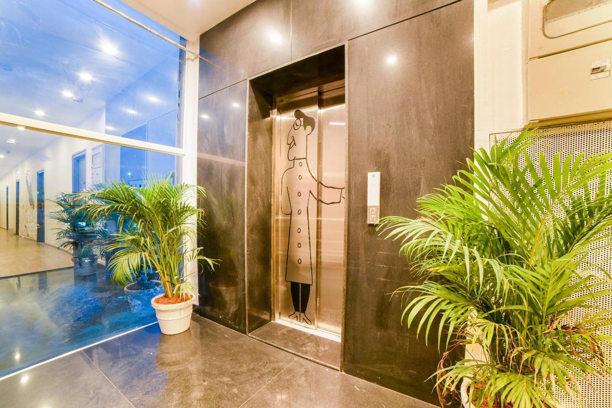 Super Townhouse Hosur Main Road Bommanahalli Near Gopalan Innovation Mall Bengaluru Zewnętrze zdjęcie